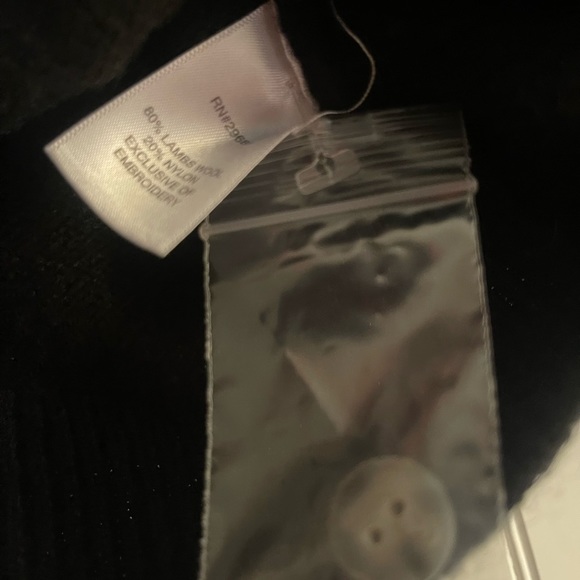 Pendleton black women’s sweater button up size Medium - Picture 3 of 5